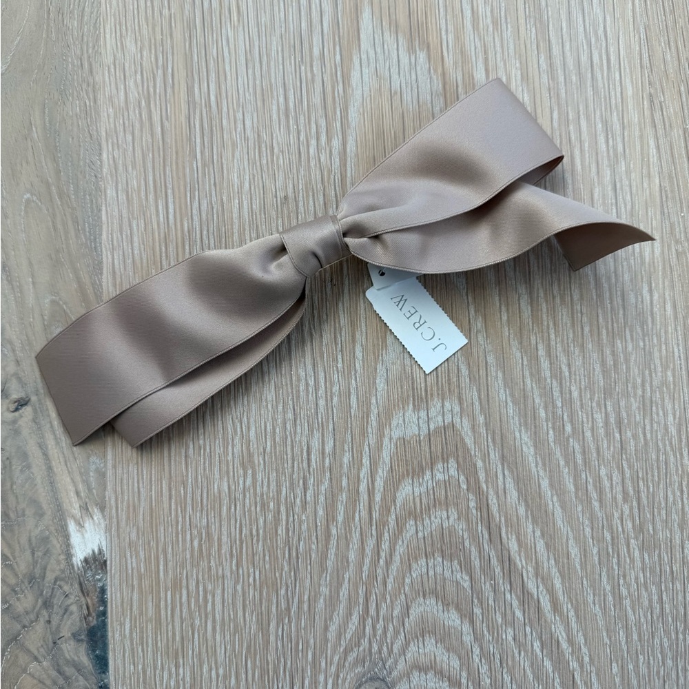 NWT J. Crew Lawrence Bow Barrett in Khaki